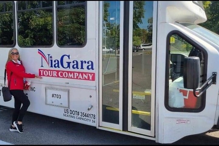  Niagara Falls USA Autumn Winter Tour - Photo 1 of 10